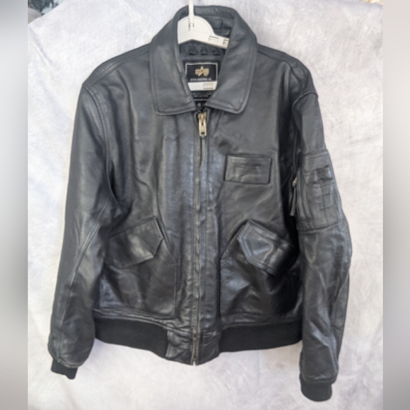 Alpha Industries Size XL Leather Flight Jacket Black Multiple Pockets